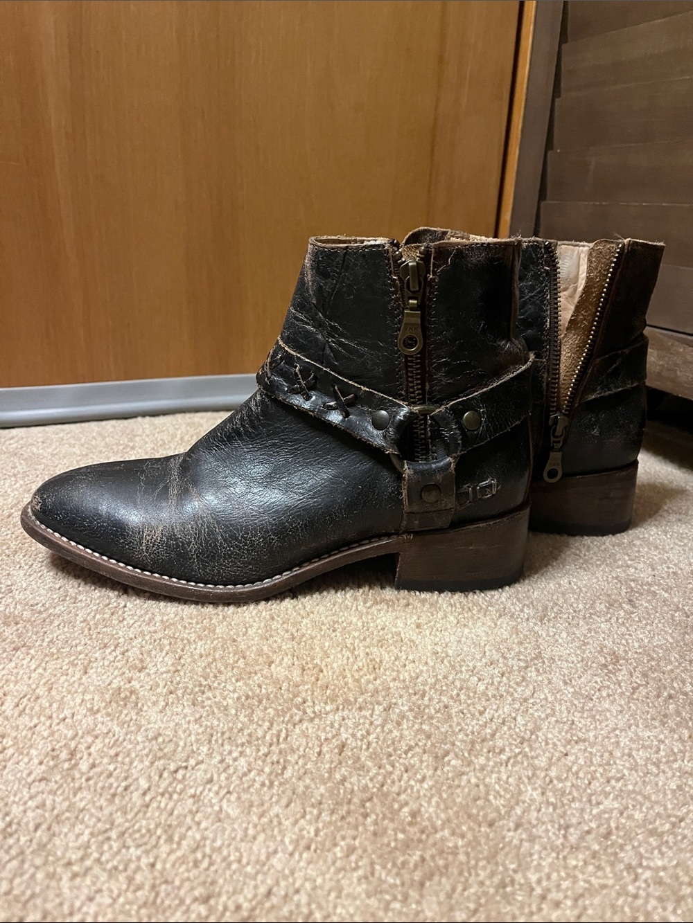 🌵Bed|Stu leather boots🌵